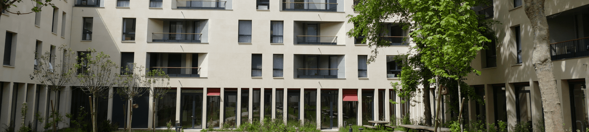 Jardin de la résidence intergénérationnelle Maison Saint-Charles